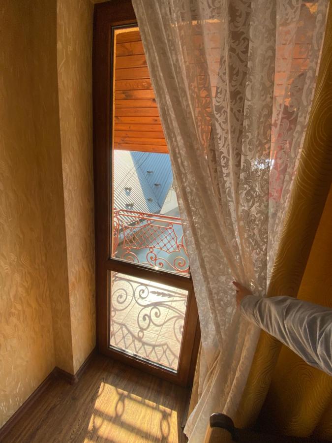 Готель «Вишневий Сад» Mukatschewo Exterior foto