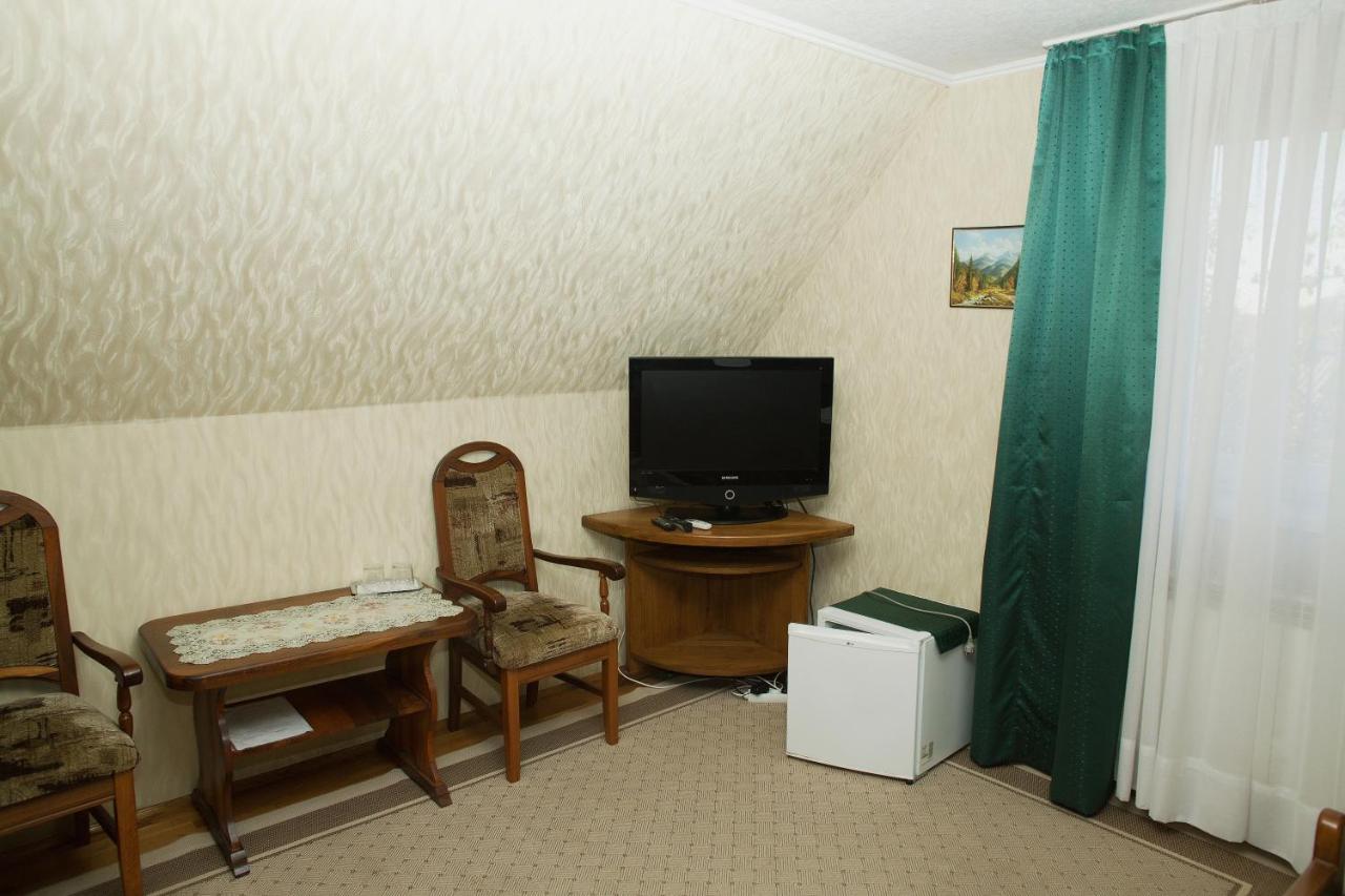 Готель «Вишневий Сад» Mukatschewo Exterior foto